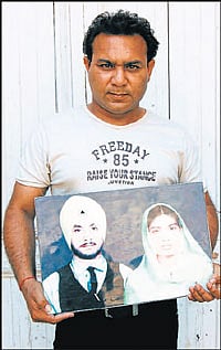 Wife hopes to reunite with 'martyr' husband