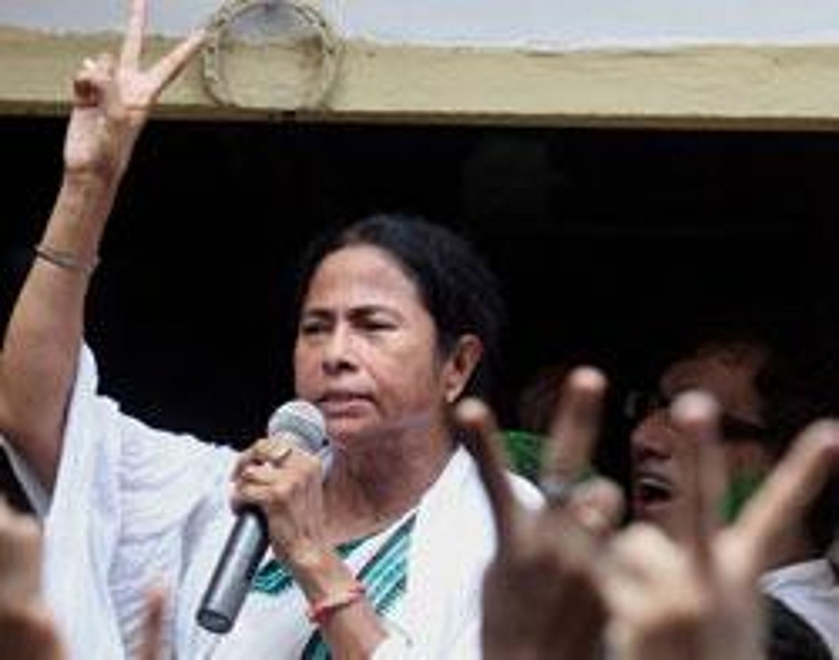 Mamata decimates CPM-led Front