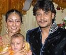 Darshan with his family. DH Photo