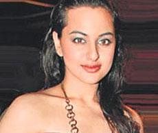 Sonakshi opts out of 'Race 2' for Dabangg sequel