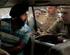 Police take down the statement of Harvinder Singh who slapped Union Agricultural Minister Sharad Pawar in New Delhi on Thursday. PTI