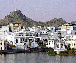 The best known and biggest Brahma temple is at Pushkar in Rajasthan, on the banks of the beautiful Pushkar Lake. It is believed to be over 2,000 years old.