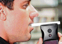 Breathalyser to detect cancer