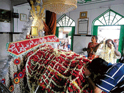 oasis of calm The dargah of Bahadur Khan in Bangalore. Photos by the author