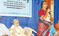 Karnataka Sangeeta Nritya Academy Chairperson Vaijayanti Kashi speaks at an intercation programme with the artistes of coastal districts in Mangalore on Sunday.