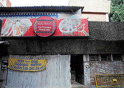 landmark: Puttanna theatre in Jayanagar to pave way for a shopping complex. dh photo