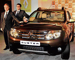 Renault Sales & Marketing Vice-President Len Curran and Head of Marketing Vivek  Balasubramaniam at the launch of Renault Duster in Bangalore on Thursday. DH Photo
