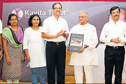 Poet Gulzar is handed over with a memento at the conclusion of James and Shobha Mendonca Endowment Lecture on Poetry-2012  at SDM College in Mangalore on Sunday.