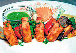 melt-in-the-mouth Paneer kebabs are as delicious as any non-vegetarian kebabs.