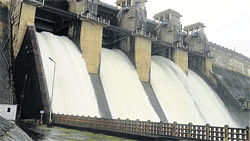 Water is let out from the Harangi reservoir. DH photo