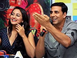 I'm lucky Akshay is working with a newcomer like me: Sonakshi