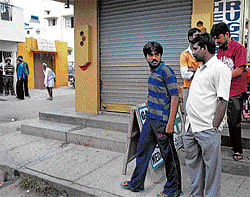 Shops in Ittamadu remained closed following a murder  attempt by a autorickshaw driver on Tuesday. DH photo