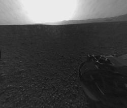 Curiosity spots mysterious 'UFO' zooming across Mars' horizon