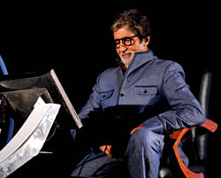 Indian Bollywood actor Amitabh Bachchan poses during a launch ceremony for Sony Entertainment Television game show Kaun Banega Crorepati (KBC) season 6 in Mumbai late August 29, 2012. AFP PHOTO/STR