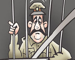 Aggrieved cop who held SP hostage meets Andhra DGP