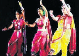 Lavni dance of Maharashtra