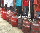 Congress asks states to raise cooking gas cap ahead of strike
