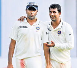 Deadly! R Ashwin (left) and Pragyan Ojha have formed a formidable pair.   DH&#8200;PHOTO/ Satish Badiger