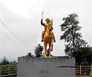Tales from the Raj: A statue of Guddemane Appayya at the entrance to Madikeri town. (Photo by the author)