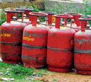 Non-subsidised LPG to cost Rs 883.50 in Oct
