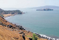 view Murud-Janjira Fort near Nandgaon. photo by Adityavikram More