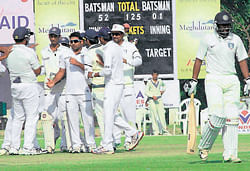Karnataka batsmen stumble
