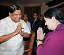 Chief Minister Jagadish Shettar and Tamil Nadu Chief Minister Jayalalitha greet each other during the meeting on sharing Cauvery water, in Bangalore on Thursday.
