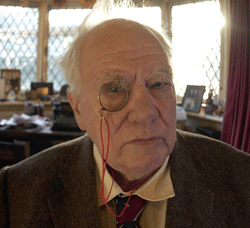 In this Dec. 29, 2000 file photo, British astronomer and broadcaster Patrick Moore at his home in Selsy, West Sussex, England. British astronomer and broadcaster Sir Patrick Moore has died, aged 89, his friends and colleagues have said, on Sunday, Dec. 9, 2012. AP photo