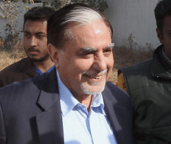 Zee Group chairman Subhash Chandra arrives at Crime Branch office of police for questioning in connection with the alleged Rs. 100 crore extortion bid by two Zee editors from Congress MP Naveen Jindal's company for not airing the news to it, in New Delhi on Saturday. PTI