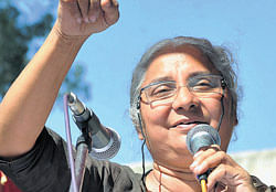 Social activist Medha Patkar at a public meeting against BMIC project at Freedom Park on Thursday. DH Photo