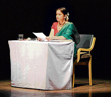 Reading aloud Divya Dutta in Teri Amrita.
