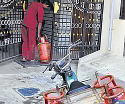 Grease palm to ensure service