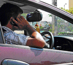 The number of people using mobile phones while driving vehicles has been on the rise in the City.