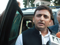 Lucknow: UP Chief Minister Akhilesh Yadav talks to the Media after meeting Governor B L Joshi in the wake of the stampede at Allahabad railway station, in Lucknow on Monday. PTI Photo