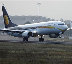 A Jet Airways passenger plane takes off from Sardar Vallabhbhai Patel International Airport in the western Indian city of Ahmedabad February 1, 2013.  Credit: Reuters/