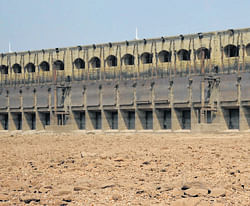 dry days ahead: Water storage at the Krishnarajasagar reservoir has depleted drastically due to scanty rainfall. DH file photo