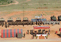US and Indian army personnel at the closing ceremony of Yudh Abhyas in Babina, India, on October 27, 2009.