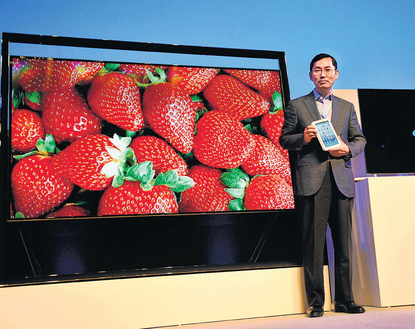 President and CEO Samsung Southwest Asia, BD Park poses with the F8000 LED TV in Hyderabad. AFP