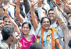 Congress winners celebrate at Rosario School in Mangalore on Monday. DH photo CHANDRAHAS KOTEKAR