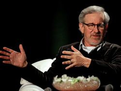 US film director Steven Spielberg meets with bollywood film directors in Mumbai on March 11, 2013. Spielberg is planning to produce a film set partly on the de facto border between India and Pakistan in the disputed Kashmir region, a report said Tuesday. AFP PHOTO