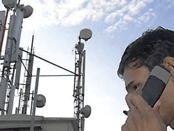 'Risks from cell tower/phone radiation are negligible'