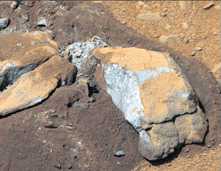 Curiosity rover sees more evidence of water on Mars