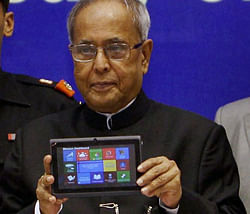 HRD in rethink mode over Sibal's Aakash tablet