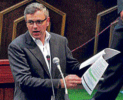 Omar accuses Centre of being picky
