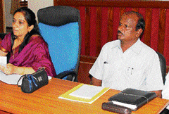 Deputy Commissioner N Manjula giving out details of poll preparation in Chikkaballapur on Tuesday. DH photo