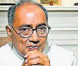 Two power centres didn't work well, says Digvijay