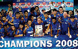 Rajasthan Royals with the inaugural IPL trophy