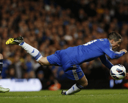 Spurs snatch late draw at Chelsea