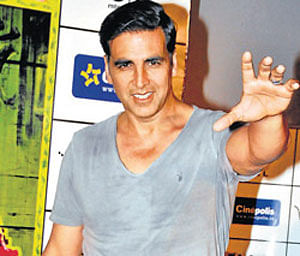Akshay thanks Twinkle on Mother's Day