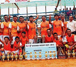 Anjaparavanda team won the Madanda Hockey Cup-2013 by defeating Palanganda team, in the final match of the 17th edition of the Madanda Cup Hockey Utsav 2013 at Balugodu in Virajpet on Sunday. dh photo